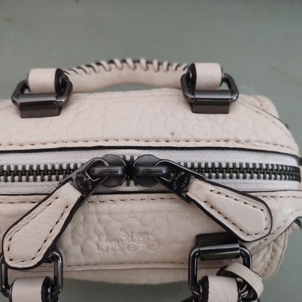 Very Rare Limited Edition Coach Ace 14 Nappa Pebbled Leather in Chalk Whipstitch - Picture 11 of 14